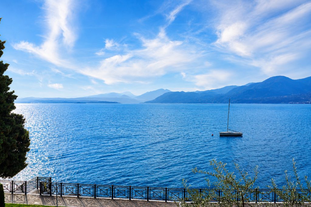 Casa Azura, Lake View