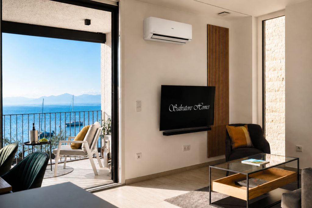 Casa Azura, Living Room