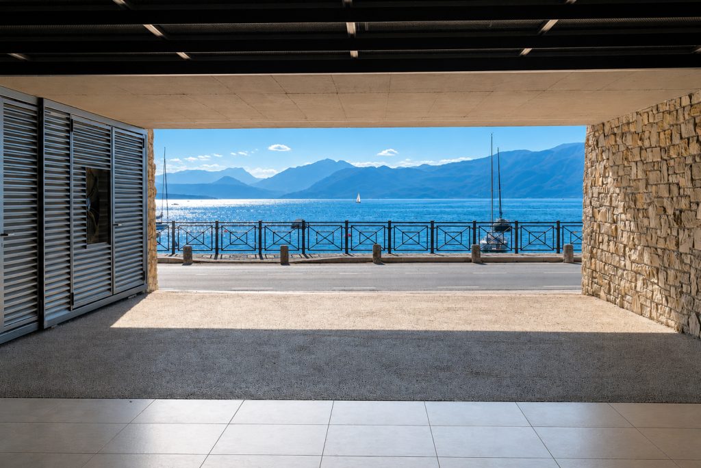 Casa Azura, Private Garage